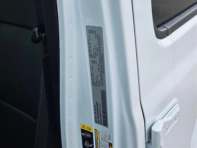 Photo of 2025 Bright White Clearcoat Jeep Wrangler