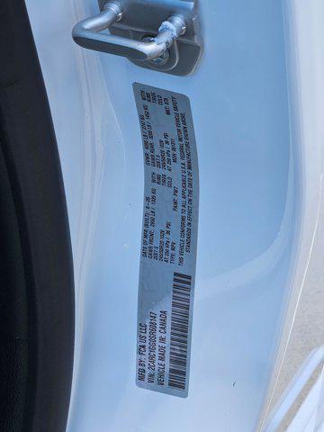 Photo of 2025 Bright White Clearcoat Chrysler Pacifica