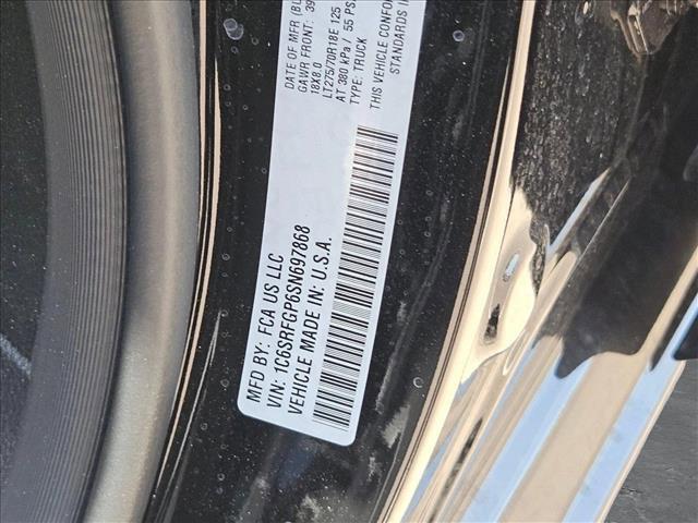 Photo of 2025 Diamond Black Crystal Pearlcoat RAM 1500