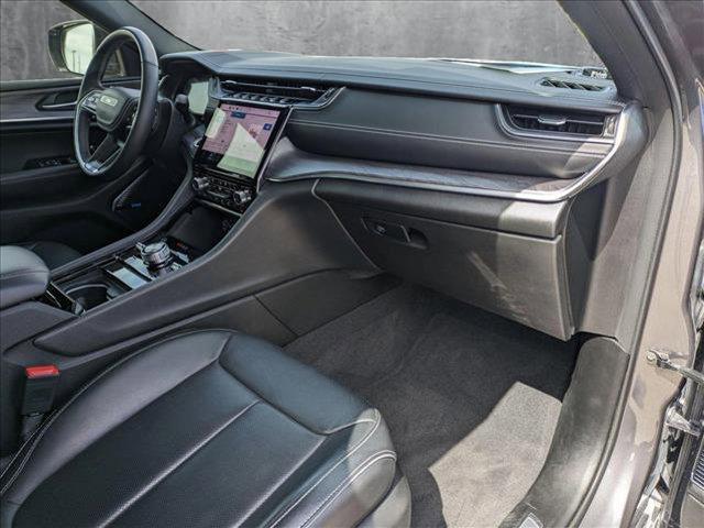 Photo of 2022 Baltic Gray Metallic Clearcoat Jeep Grand Cherokee L