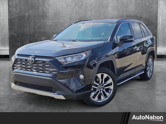 Photo of 2019 Midnight Black Metallic Toyota RAV4