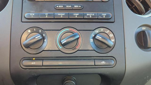 Photo of 2005 Red Ford F-150