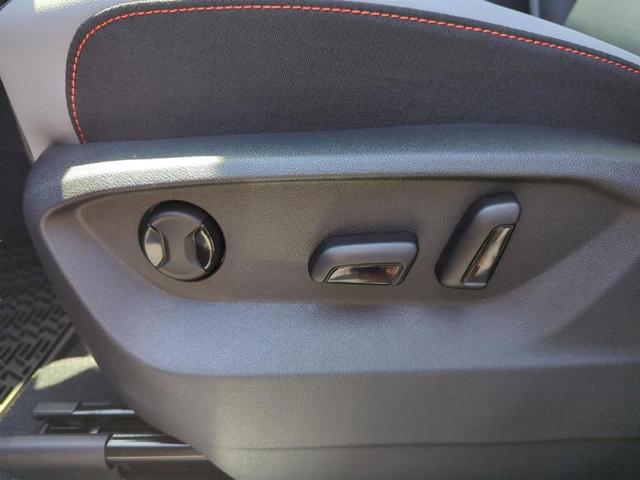 Photo of 2025 Pure Gray Volkswagen Atlas