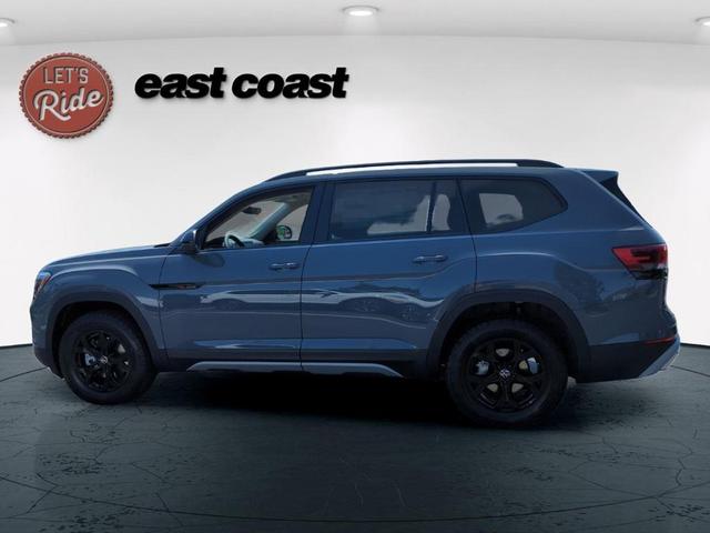 Photo of 2025 Pure Gray Volkswagen Atlas