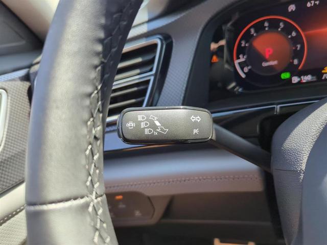 Photo of 2025 Pure Gray Volkswagen Atlas