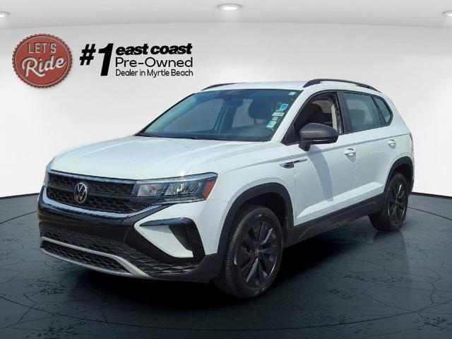 Photo of 2022 Pure White Volkswagen Taos