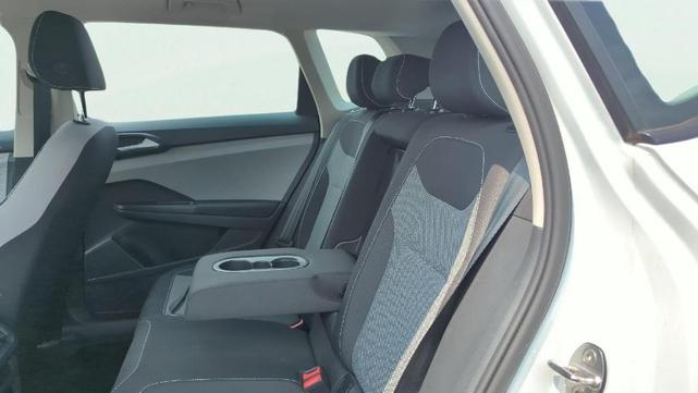 Photo of 2022 Pure White Volkswagen Taos
