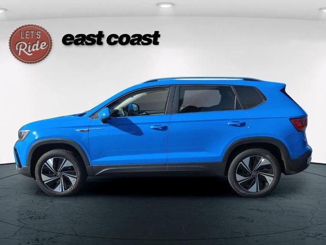 Photo of 2024 Cornflower Blue Volkswagen Taos