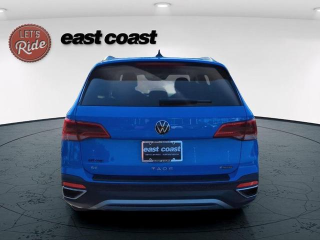 Photo of 2024 Cornflower Blue Volkswagen Taos