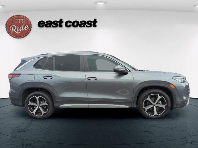 Photo of 2025 Platinum Gray Metallic Volkswagen Tiguan