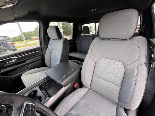Photo of 2025 Billet Silver Metallic Clearcoat RAM 1500