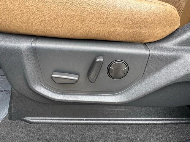 Photo of 2022 Black Metallic Ford F-350