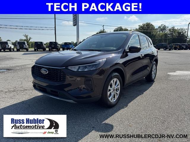 Photo of 2023 Cinnabar Red Ford Escape