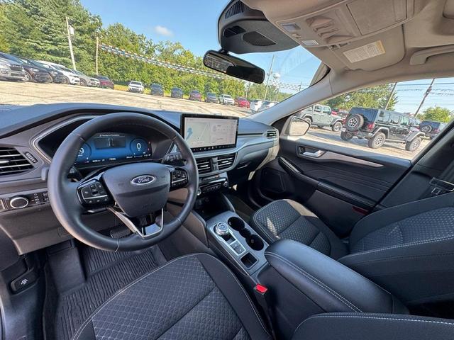 Photo of 2023 Cinnabar Red Ford Escape