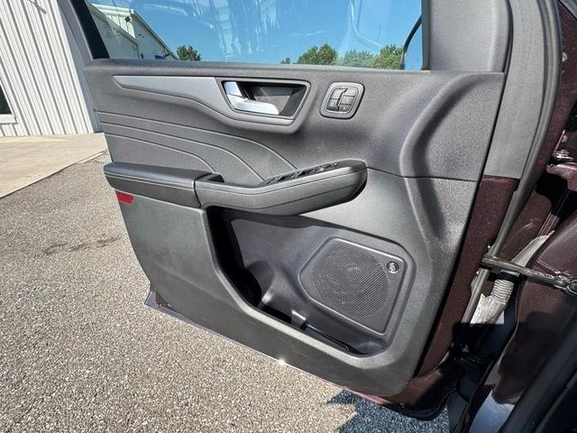 Photo of 2023 Cinnabar Red Ford Escape