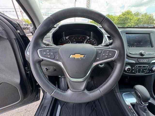 Photo of 2022 Gray Chevrolet Equinox