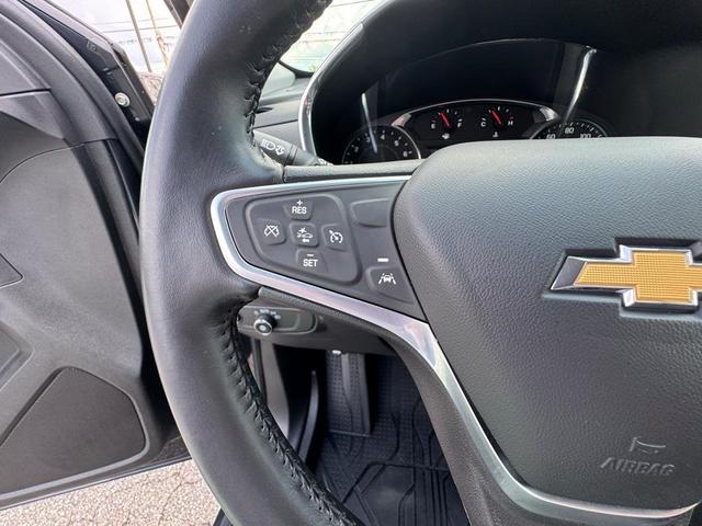 Photo of 2022 Gray Chevrolet Equinox