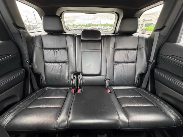 Photo of 2016 Granite Crystal Clearcoat Metallic Jeep Grand Cherokee