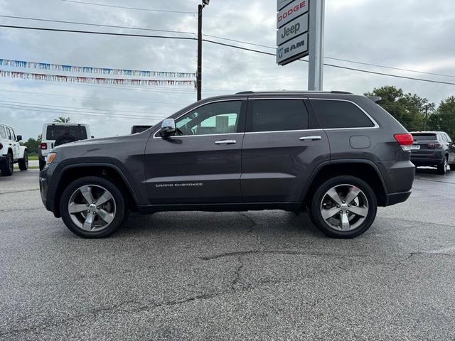 Photo of 2016 Granite Crystal Clearcoat Metallic Jeep Grand Cherokee