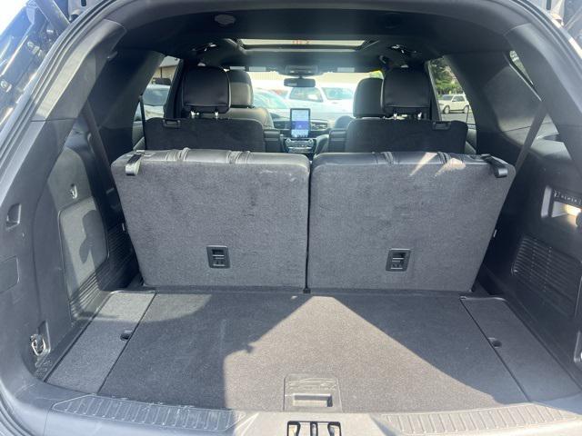 Photo of 2022 Black Ford Explorer