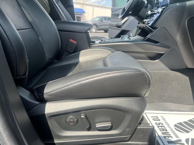 Photo of 2022 Black Ford Explorer