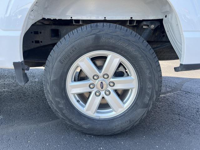 Photo of 2022 Oxford White Ford F-150