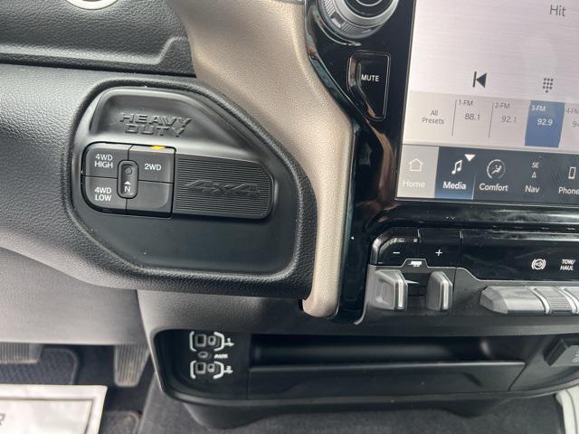 Photo of 2024 Granite Crystal Metallic Clearcoat RAM 2500