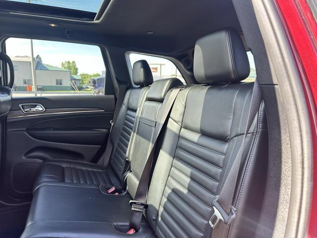 Photo of 2019 Velvet Red Pearlcoat Jeep Grand Cherokee