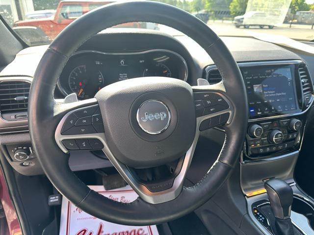 Photo of 2019 Velvet Red Pearlcoat Jeep Grand Cherokee