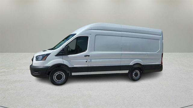 Photo of 2025 Oxford White Ford Transit-250