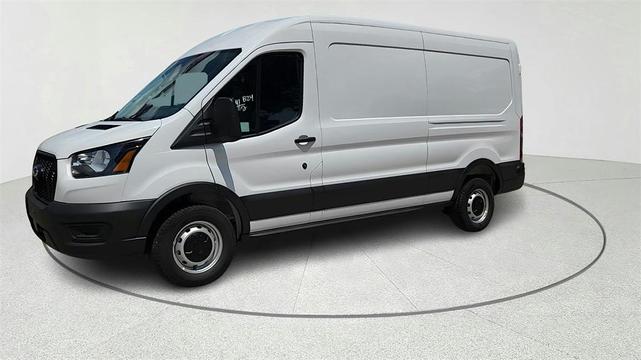 Photo of 2025 Oxford White Ford Transit-250
