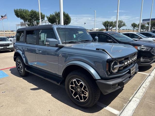 Photo of 2025 Azure Gray Metallic Ford Bronco