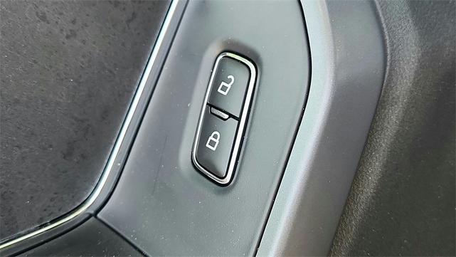 Photo of 2025 Antimatter Blue Metallic Ford F-150