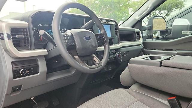 Photo of 2024 Gray Metallic Ford F-250