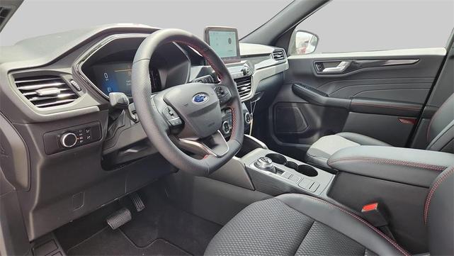 Photo of 2025 Space Silver Ford Escape