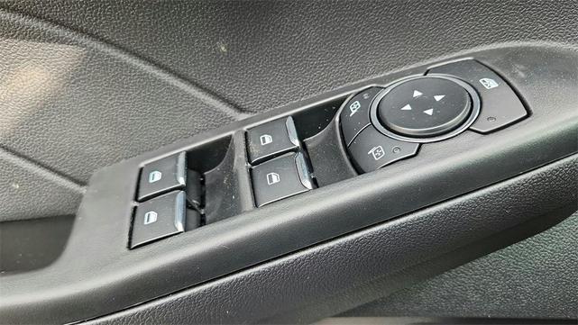 Photo of 2025 Space Silver Ford Escape