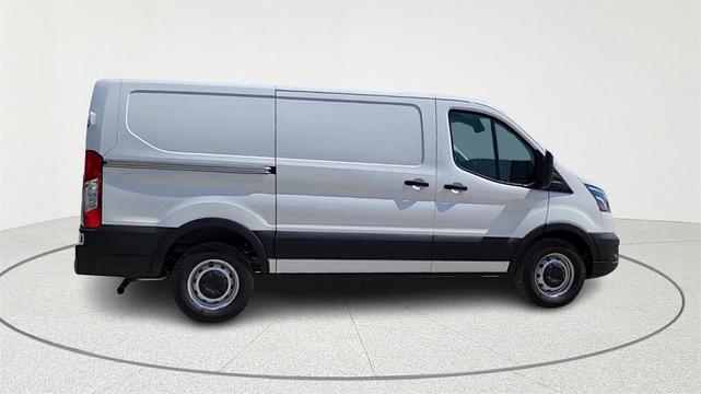 Photo of 2025 Oxford White Ford Transit-150
