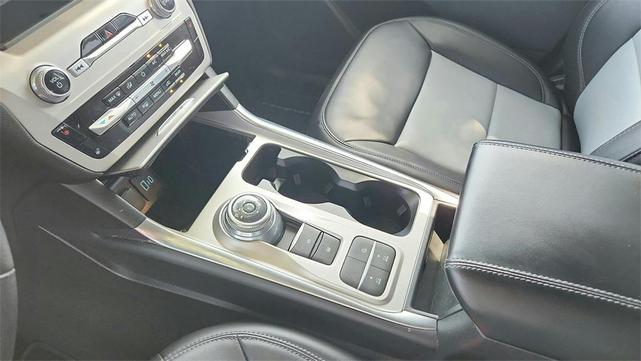 Photo of 2023 Rapid Red Metallic Tinted Clearcoat Ford Explorer