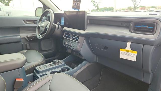Photo of 2025 Carbonized Gray Metallic Ford Maverick