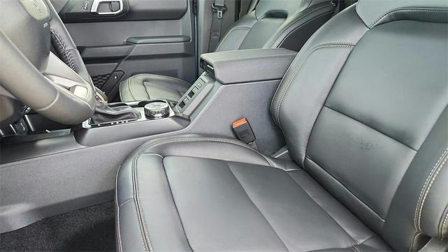 Photo of 2025 Azure Gray Metallic Ford Bronco