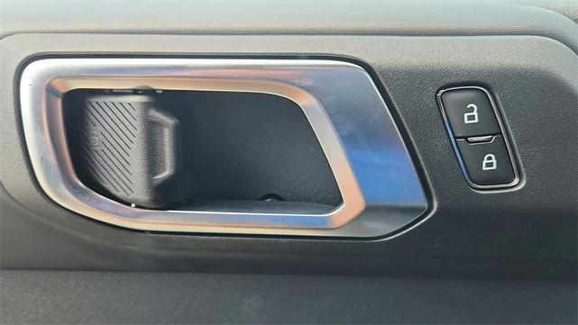 Photo of 2025 Azure Gray Metallic Ford Bronco