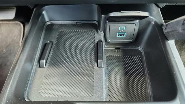 Photo of 2025 Azure Gray Metallic Ford Bronco