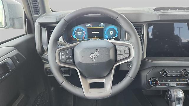 Photo of 2025 Azure Gray Metallic Ford Bronco
