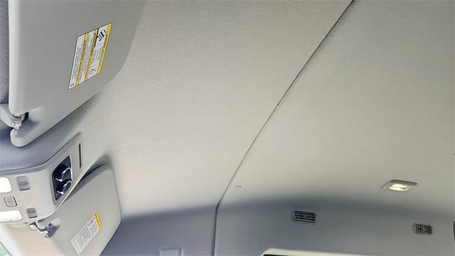 Photo of 2025 Oxford White Ford Transit-350