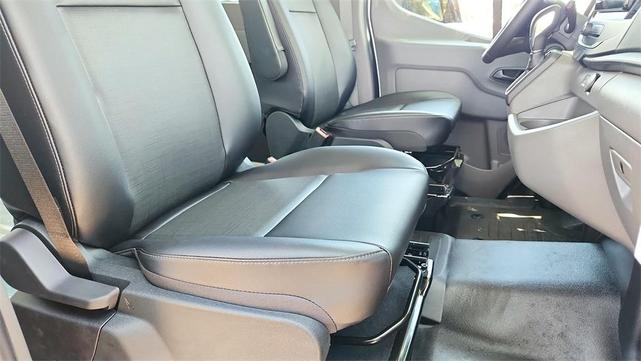 Photo of 2025 Oxford White Ford Transit-350