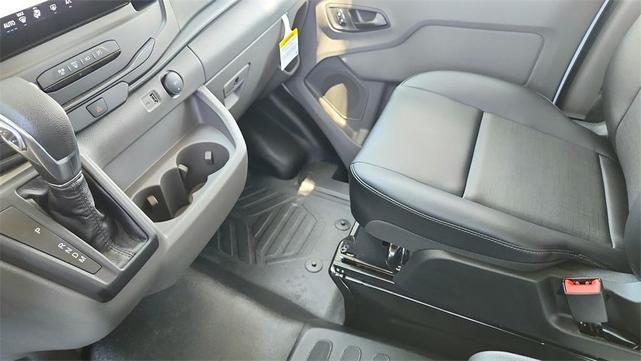 Photo of 2025 Oxford White Ford Transit-350