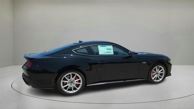 Photo of 2025 Shadow Black Ford Mustang