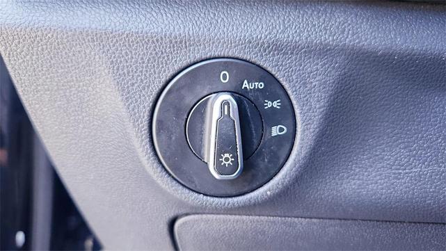 Photo of 2023 Deep Black Pearl Effect Volkswagen Jetta