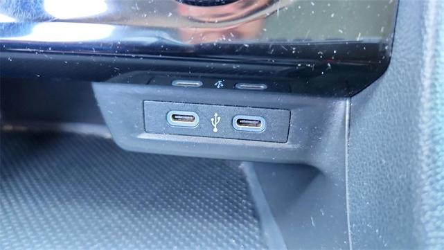 Photo of 2023 Deep Black Pearl Effect Volkswagen Jetta