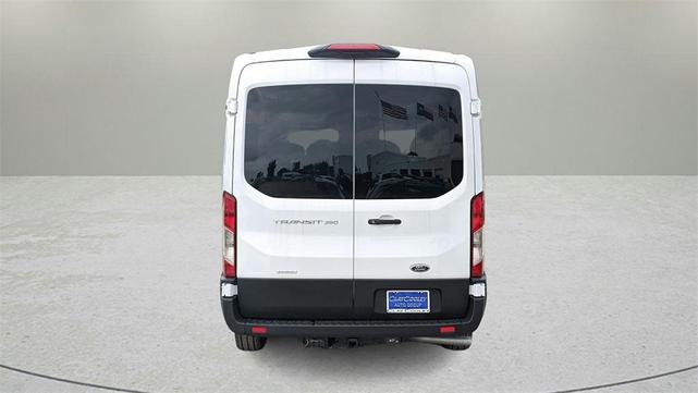 Photo of 2025 Oxford White Ford Transit-350